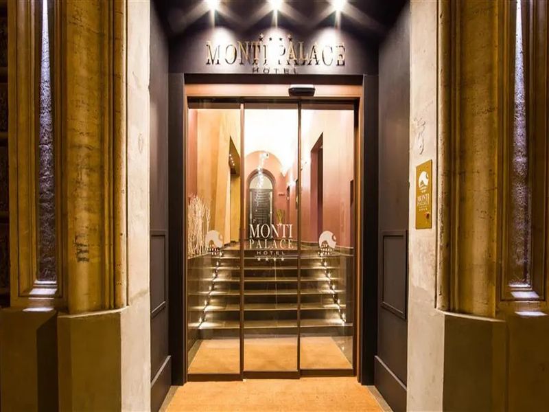 Monti Palace 4*