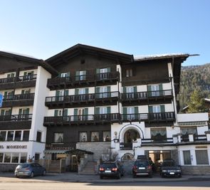 GH Monzoni (Pozza di Fassa)