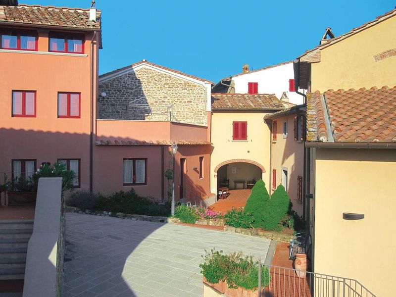 Paggeria Medicea & Fattoria Artimino