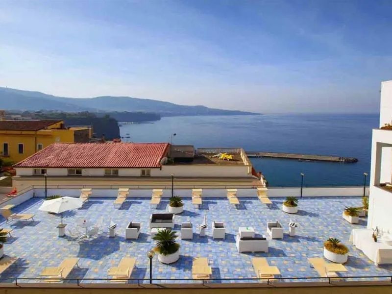 Panorama Palace