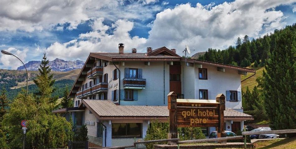 budynek główny, teren hotelu