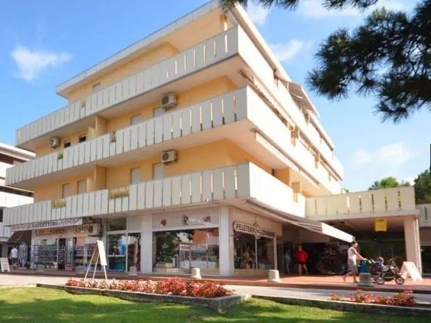 Passeggiata Lido Dei Pini - Apartamenty 3*