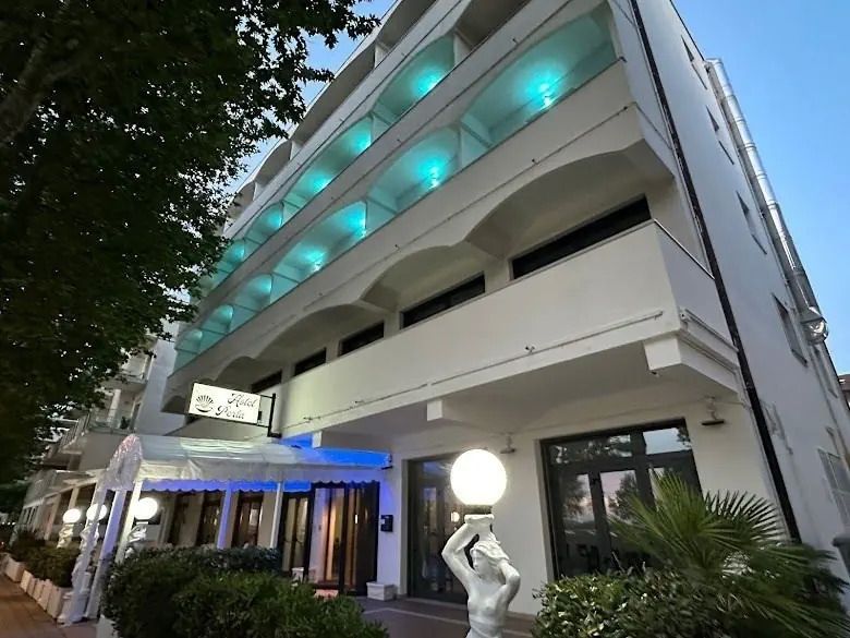 Perla Cesenatico 3*