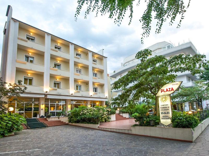 Plaza Cattolica 3*