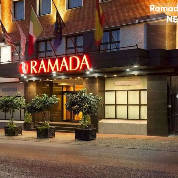 Ramada Naples City Center