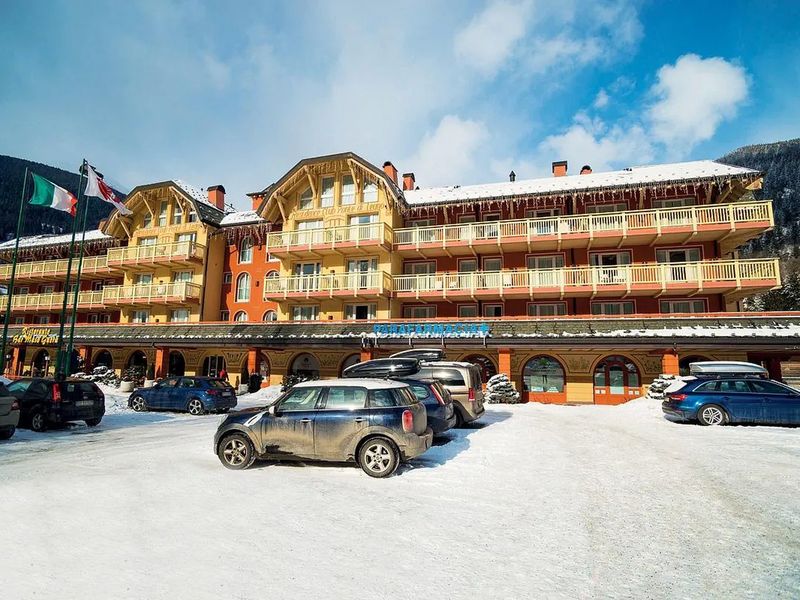 Residence Club (Ponte Di Legno)