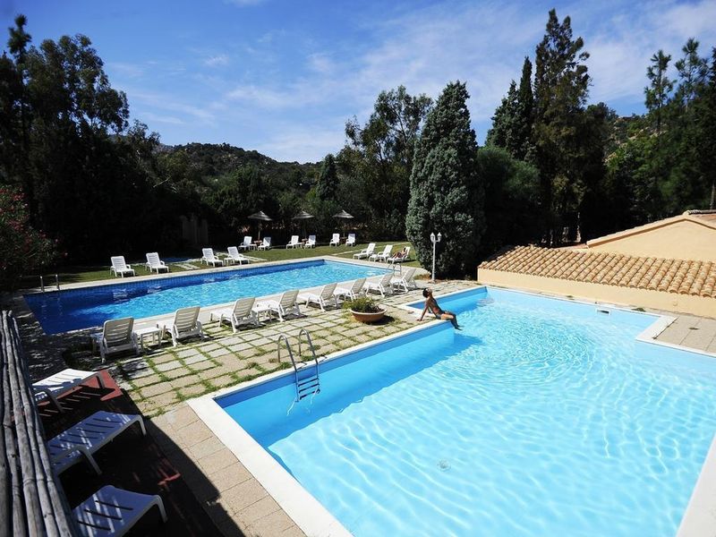 Rocca Dorada Beach Club