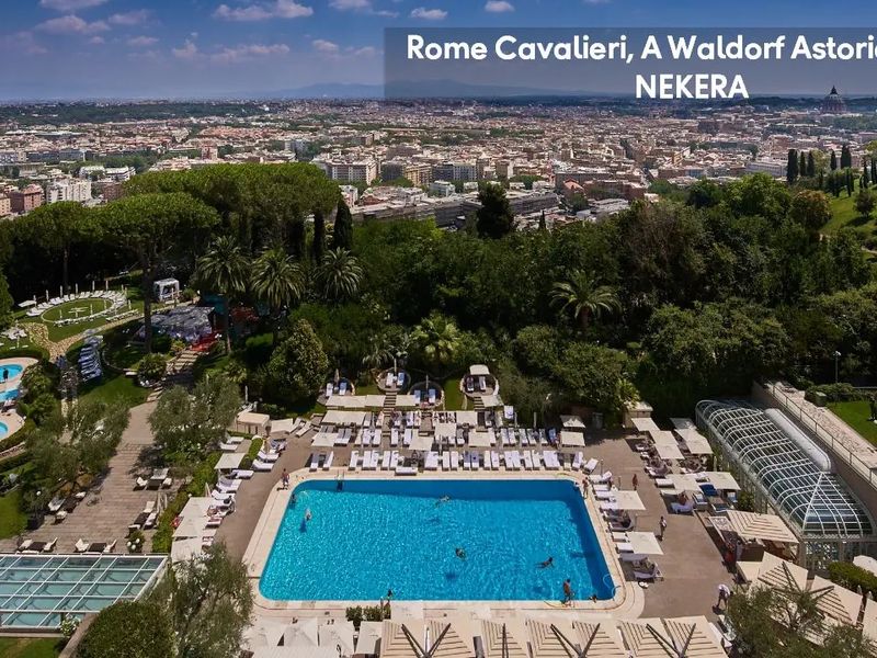 Rome Cavalieri 5*