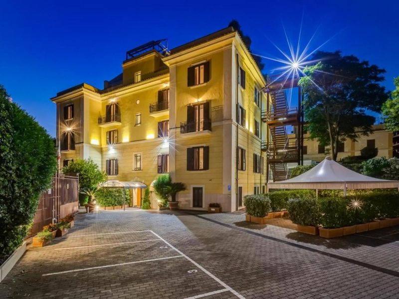 Romoli (Ex. Roma Park) 3*