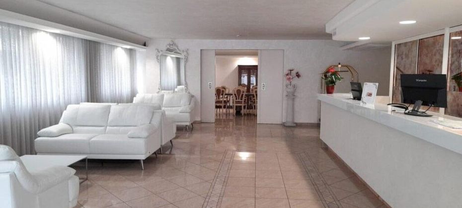 Royal Plaza (Rimini)