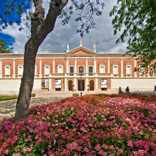 Sardegna Hotel Suites & Restaurant