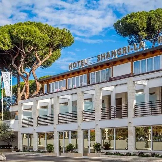 Shangri - La Corsetti