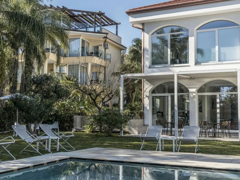 Sicilia's Residence Art & SPA