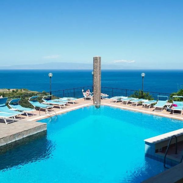 Sirius — Taormina, Włochy