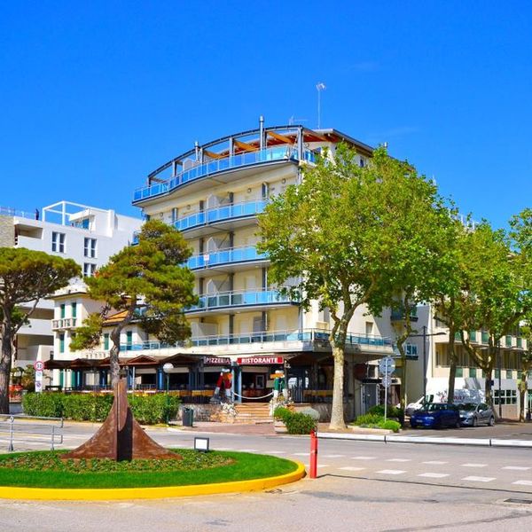 Sun Beach (Lignano)