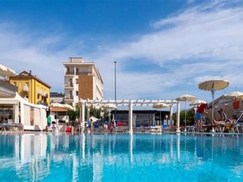 Tokio Village (Ravenna) 3*