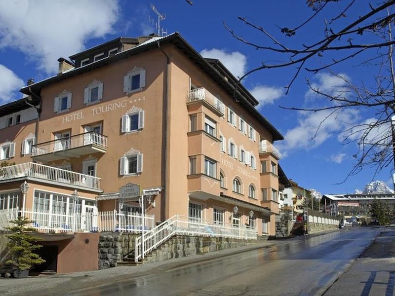 Touring Sanata Cristina