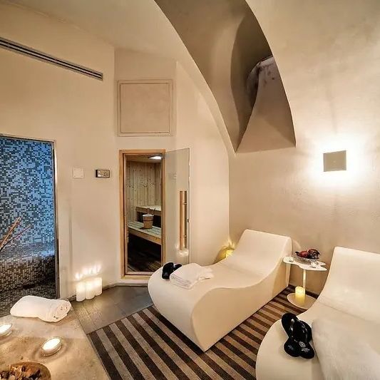 Trevi Palace Luxury Apartments