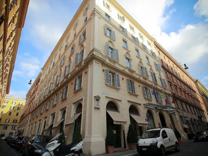 UNAWAY Empire Roma 4*