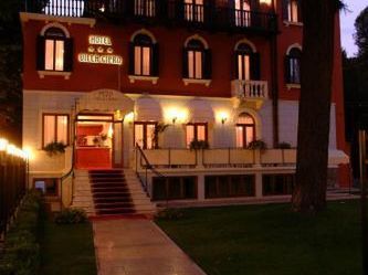 Villa Cipro 4*