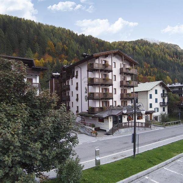 Villa Emma (Madonna Di Campiglio)