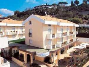 Virgilio Grand 4*