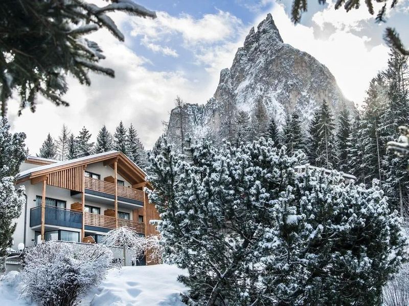Waldrast Dolomiti 4*