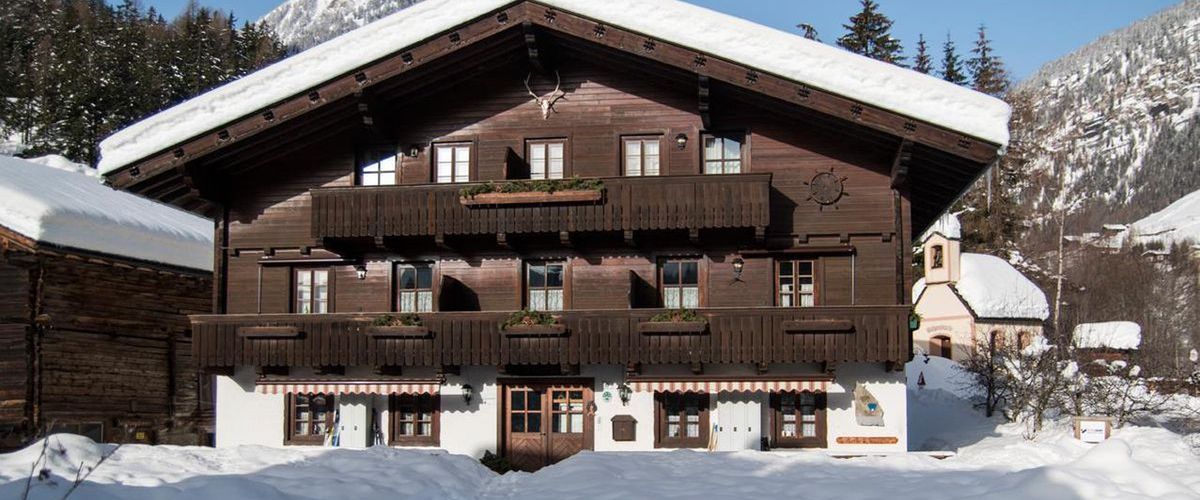 budynek główny, obiekt