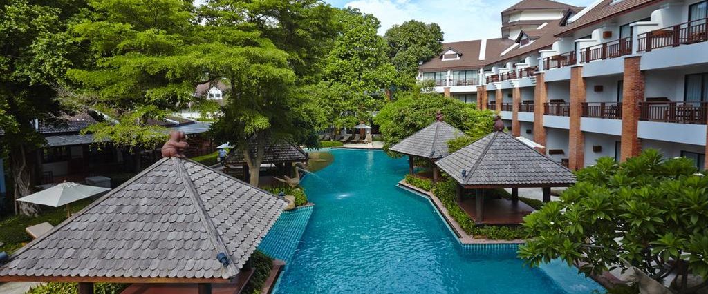 obiekt, teren hotelu, basen