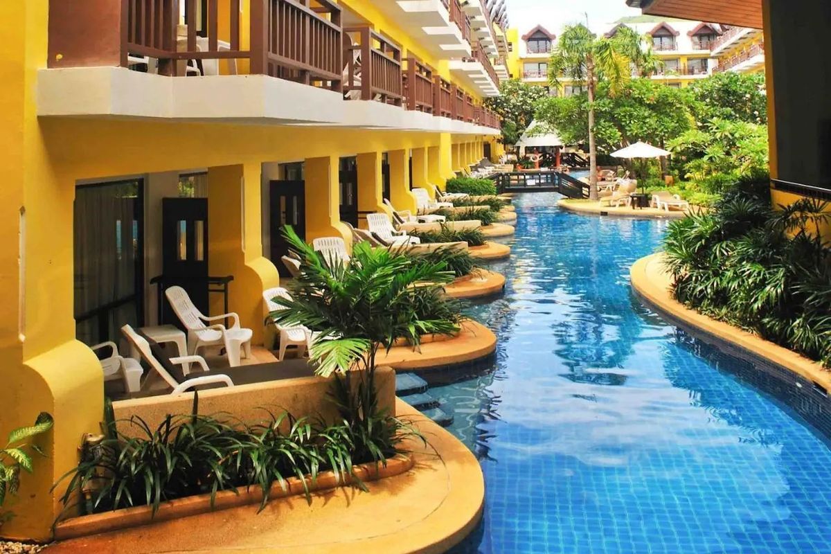teren hotelu, basen