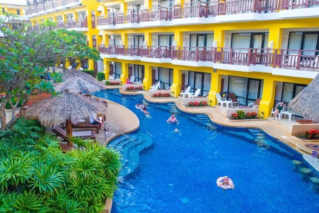 teren hotelu, basen