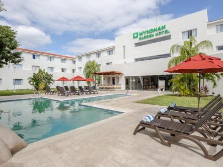 teren hotelu, basen