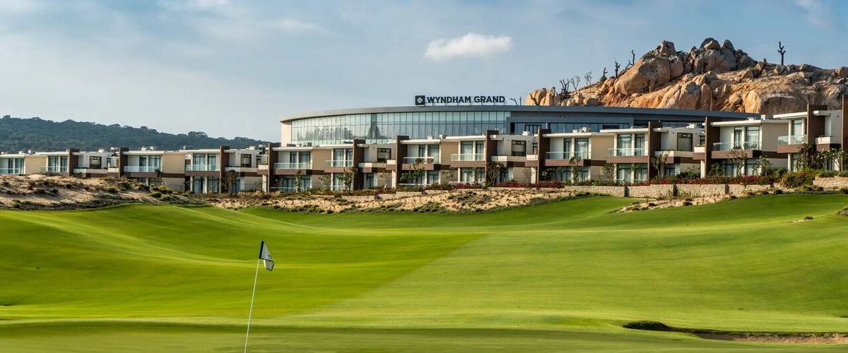 obiekt, teren hotelu