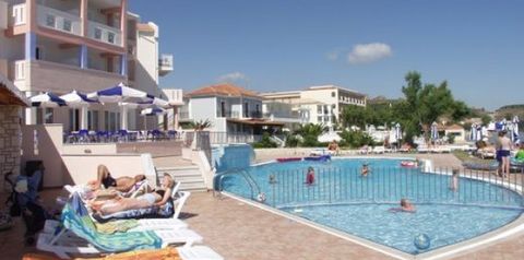 obiekt, teren hotelu, basen