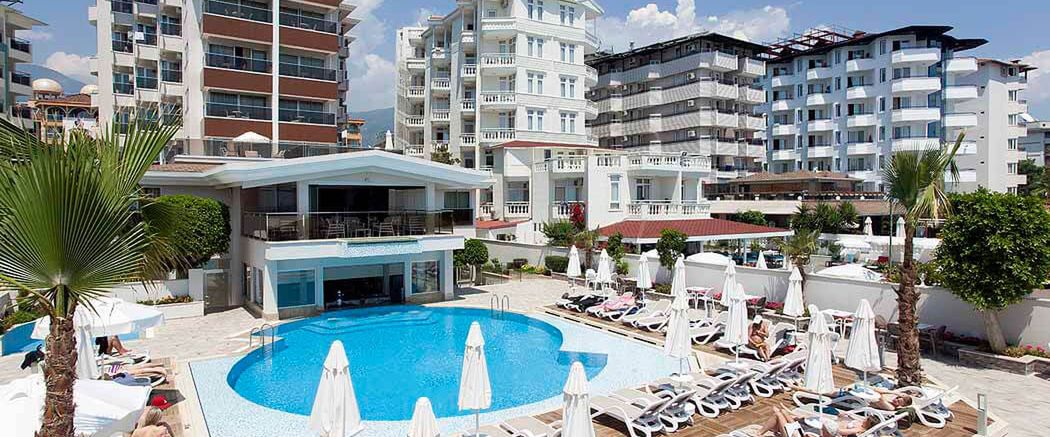 obiekt, teren hotelu