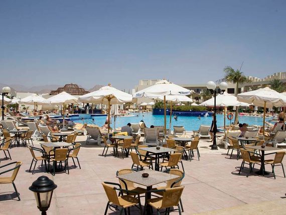 obiekt, teren hotelu, basen