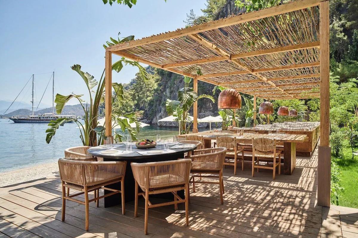 teren hotelu, restauracja, plaża