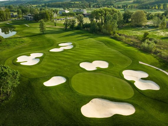 pole golfowe