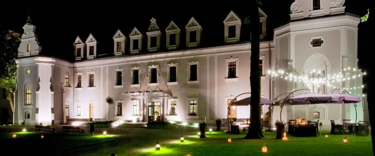 teren hotelu, obiekt