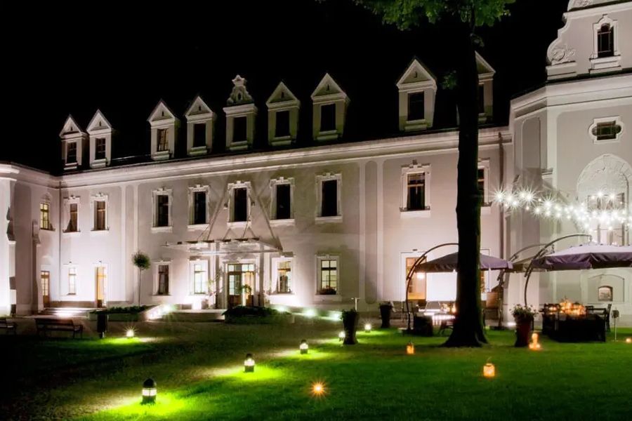 teren hotelu, obiekt