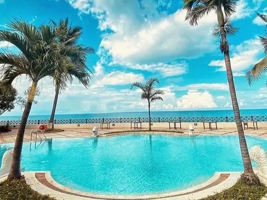 Basen w Zanzibar Serena Hotel