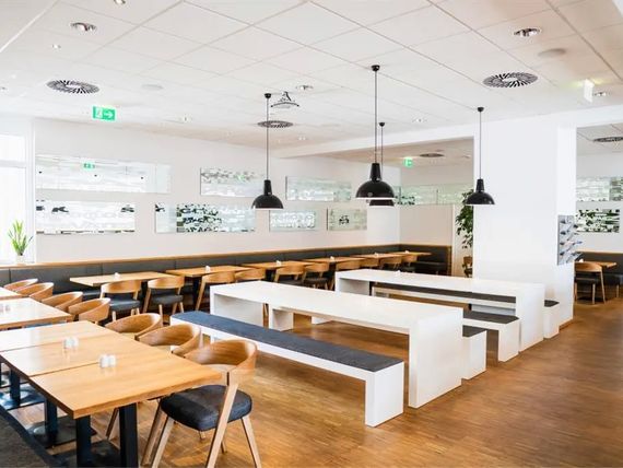 Zeitgeist Vienna am Hauptbahnhof 4*