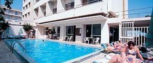 teren hotelu, obiekt, basen