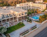 Zeus Ydoria Resort