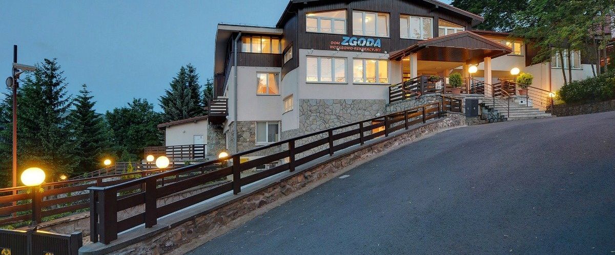 obiekt, budynek główny