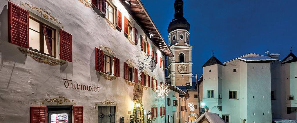 budynek główny, teren hotelu