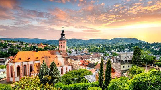 Zdjęcie przedstawiające zwiedzanie w Baden-Baden