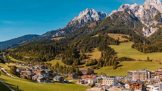 Zdjęcie przedstawiające zwiedzanie w Saalbach