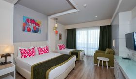 Familes-couples standard room land view