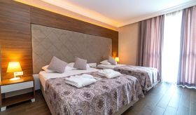 Standard double superior room